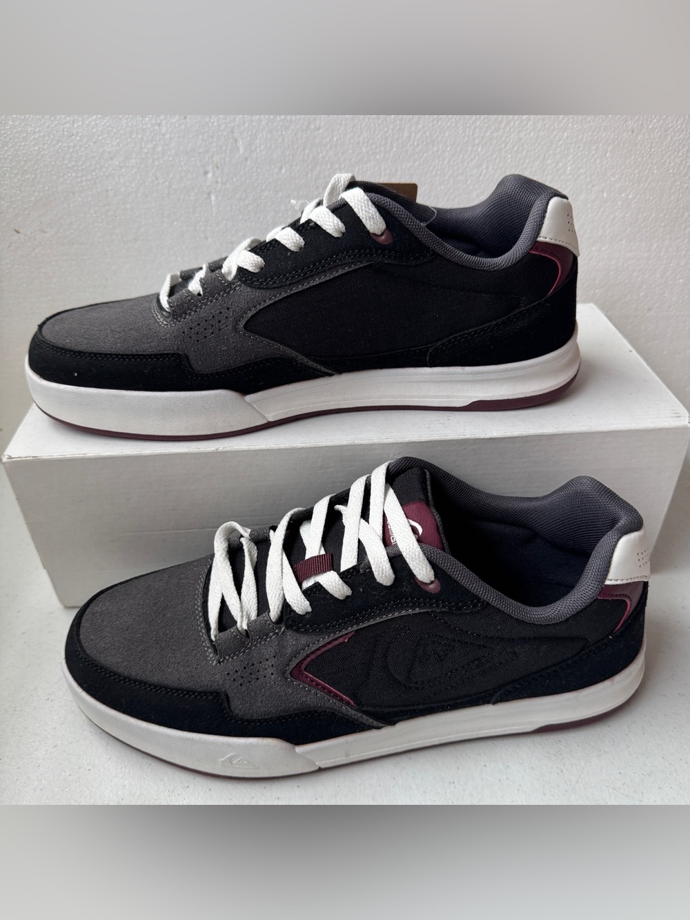 Quiksilver Ollie Shoes Sneakers Men's USA Size 10 Black Grey CQ10320M-BR Casual